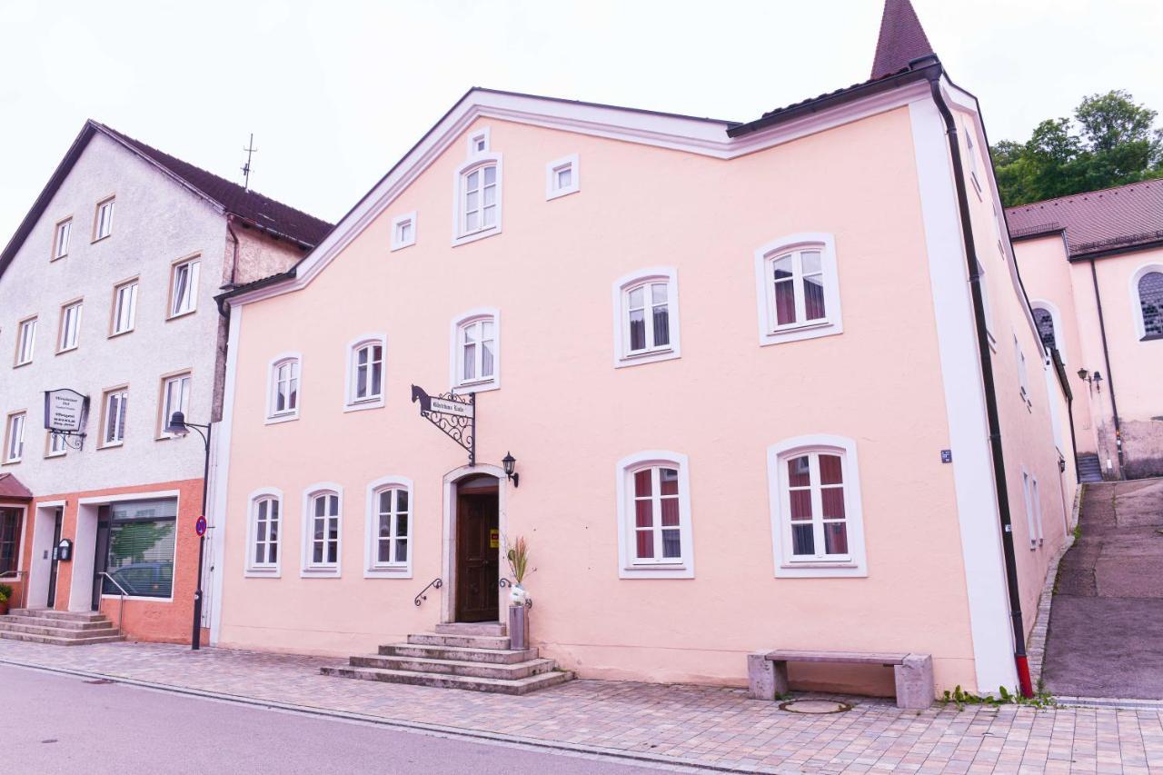 Hotel Gästehaus Linde Mörnsheim Exterior foto